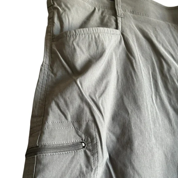 WRANGLER SHORTS MEN’S GRAY ELASTIC STRETCH HIKER SZ 42 - Picture 3 of 15